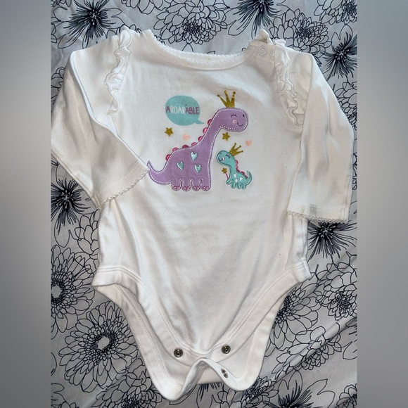 Infant 6 Set Bodysuits - Picture 9 of 14
